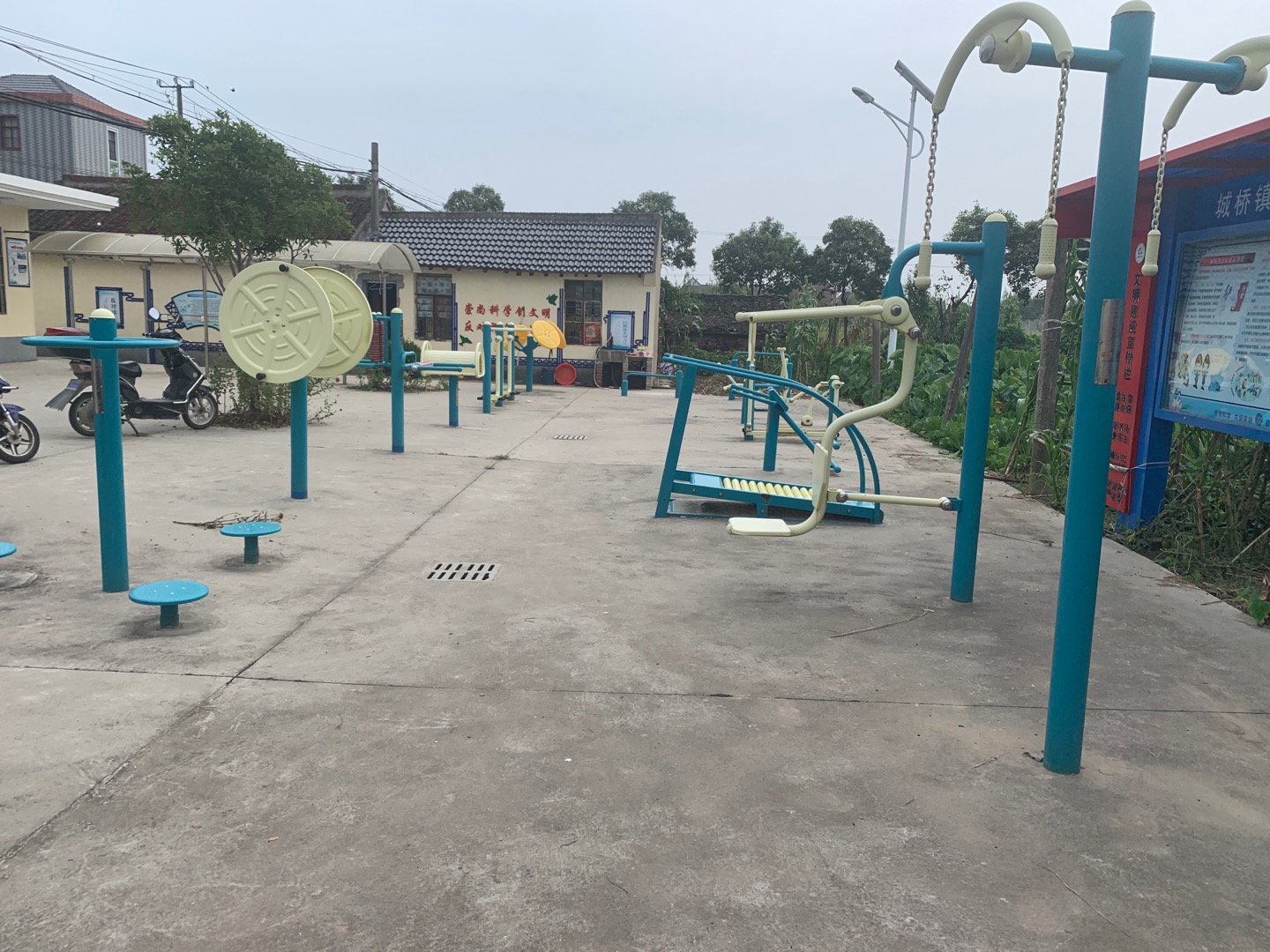 長興村健身點(diǎn)