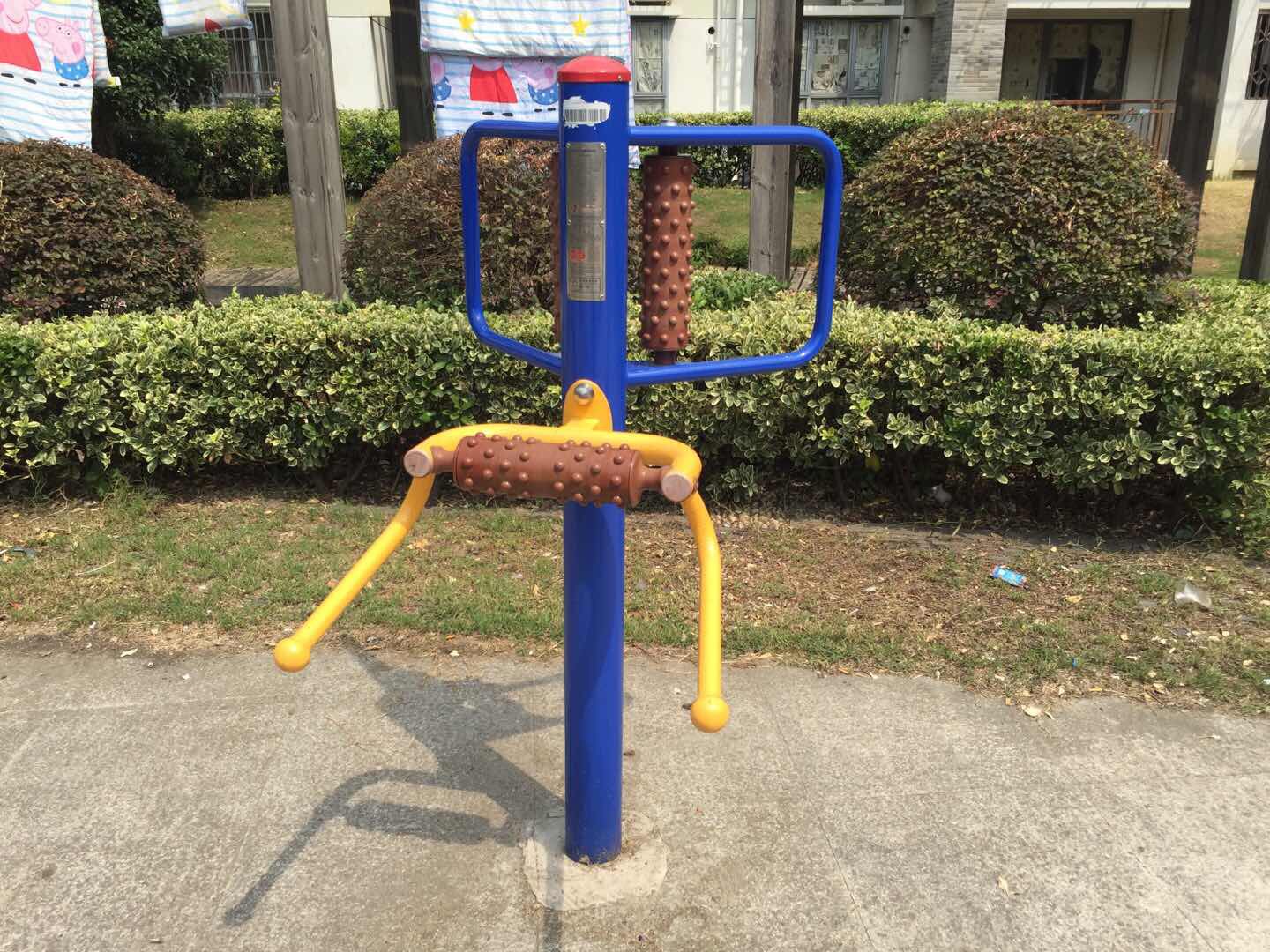 腰背按摩器 腰背按摩器