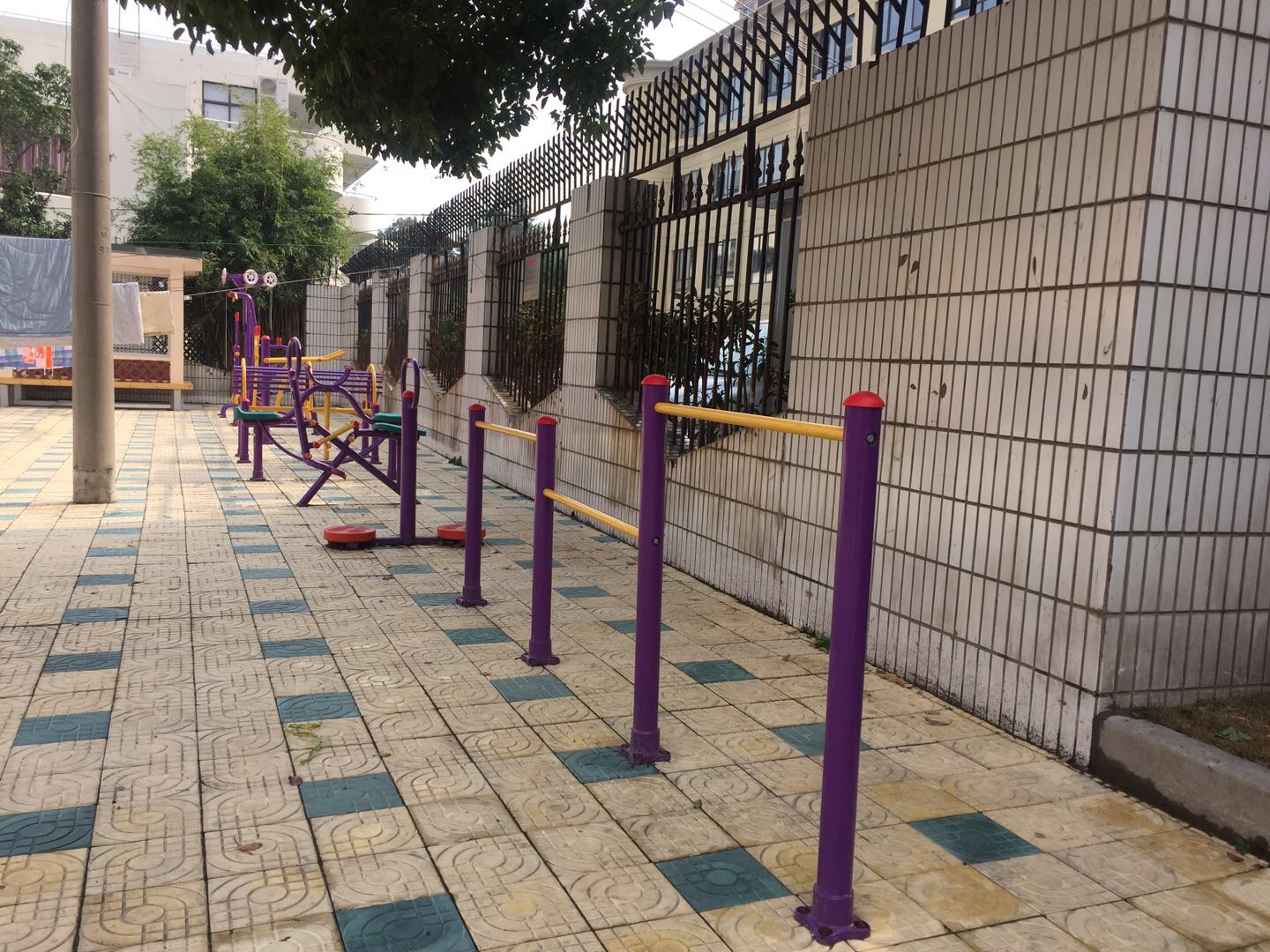 綠一居委健身點(diǎn) 綠一居委健身點(diǎn)