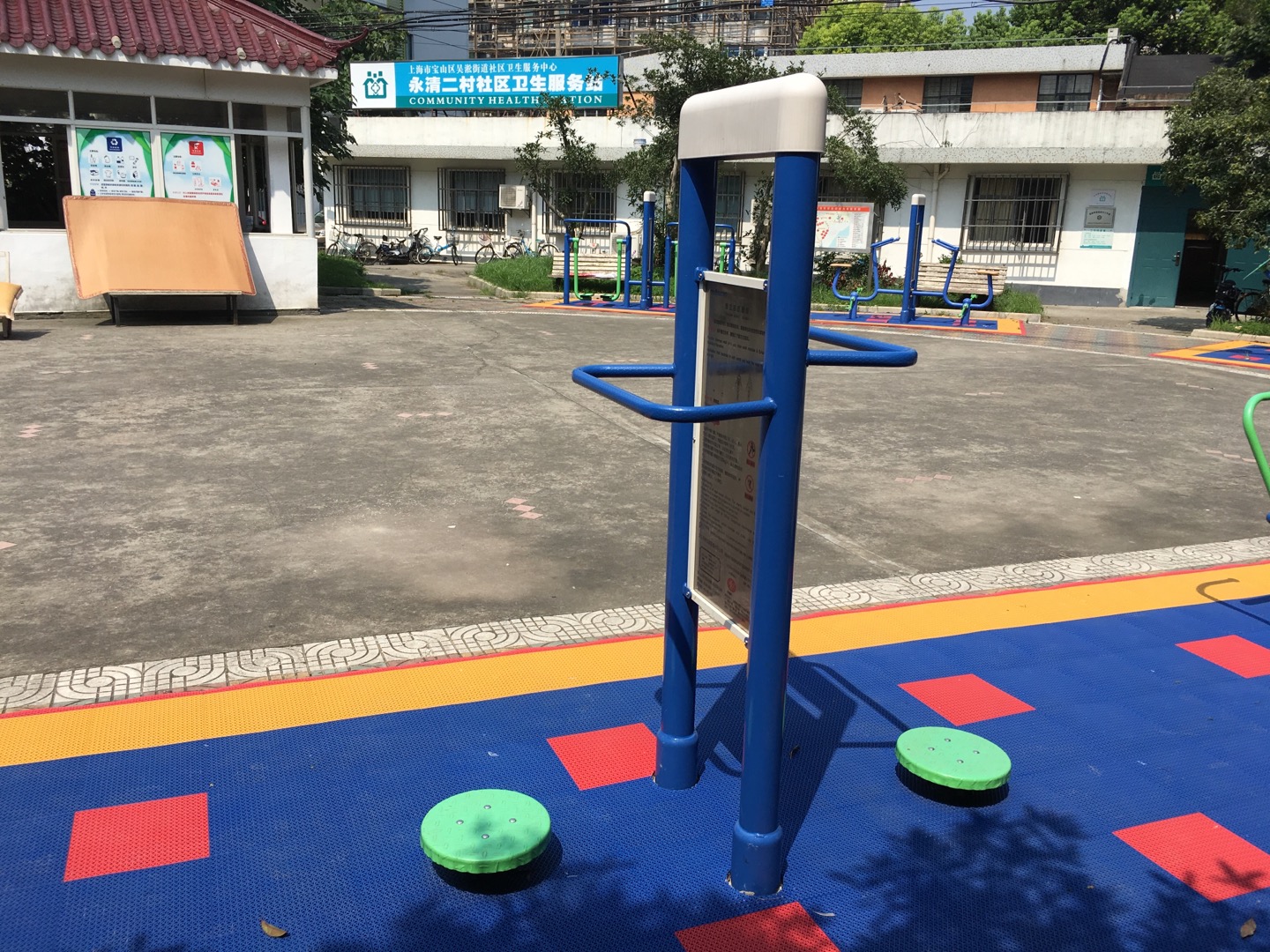 雙立柱扭腰器 雙立柱扭腰器