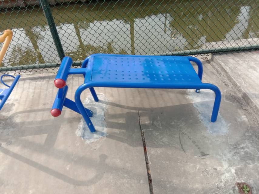 仰臥起坐板 仰臥起坐板