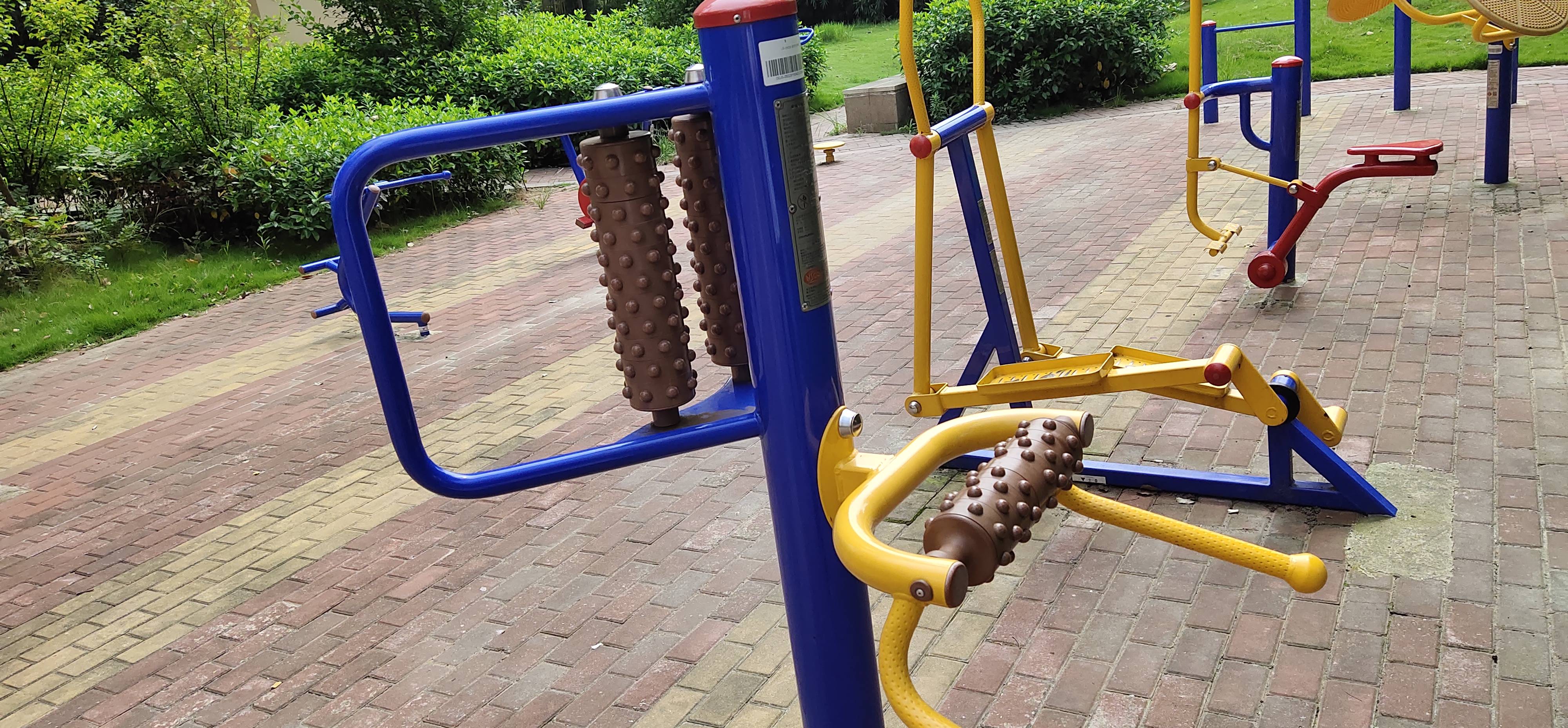 腰背按摩器 腰背按摩器