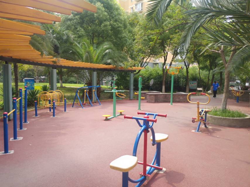 愛博二村健身點(diǎn)E 愛博二村健身點(diǎn)E